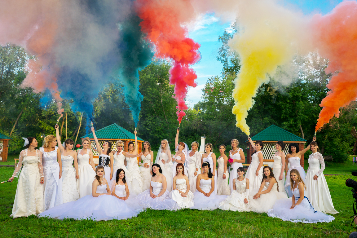 Парад невест прошел по Новосибирску