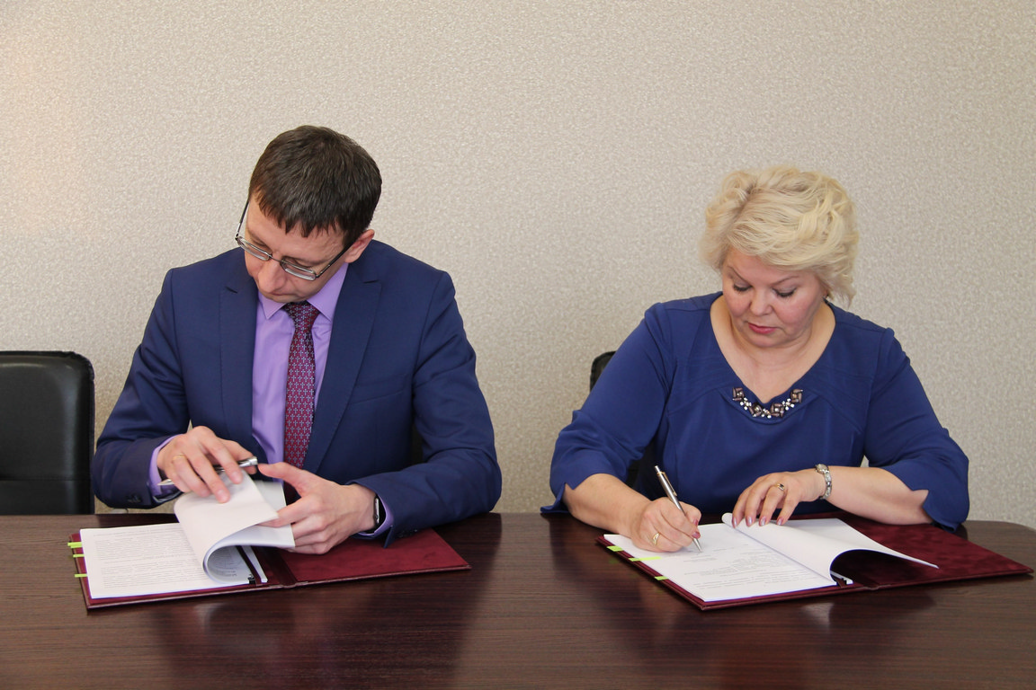 Между МФЦ региона и избирательной комиссией Новосибирской области подписано соглашение о взаимодействии