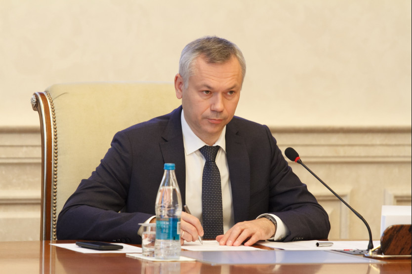 Губернатор Андрей Травников поручил изучить успешный опыт регионов по улучшению жилищных условий льготных категорий граждан