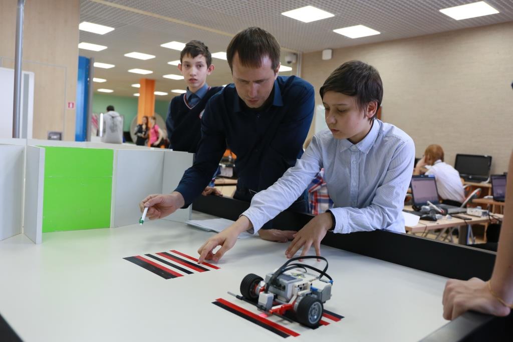 Областной конкурс по информатике и программированию прошёл в «Детском технопарке» при поддержке Сбербанка