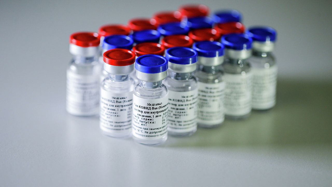 895 человек привили от коронавируса в первый день массовой вакцинации в Новосибирской области